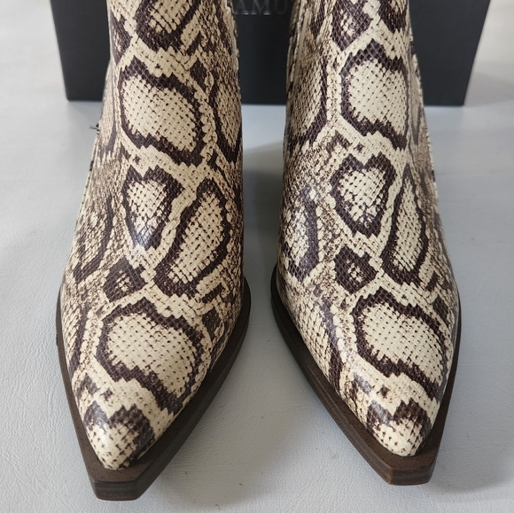 VINCE CAMUTO GRADINA Reptille skin Ankle Boots - Picture 7 of 15